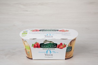 Yogur cremoso ecológico desnatado con fresas Xanceda